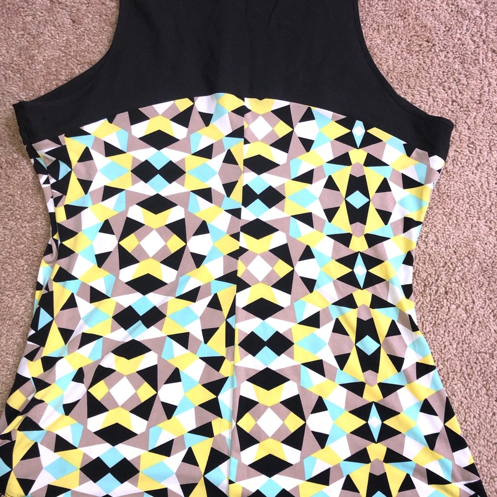 🩵3/$15 MIX& MATCH 🌴Calvin Klein Colorful Slvlss Pullover Hi-Low Tank Top - Picture 4 of 4